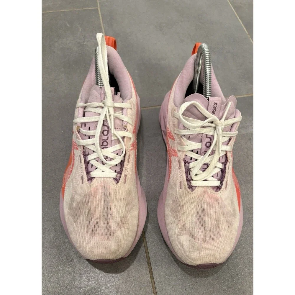 Asics Novablast 5 Women’s Size 9 US 1012B765 Coral Reef Pink Running Shoes